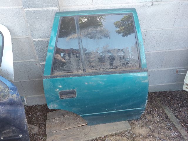 bontott SUZUKI SWIFT II Jobb hátsó Ajtó (Részeivel)