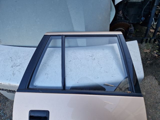 bontott SUZUKI SWIFT II Jobb hátsó Ajtó (Részeivel)