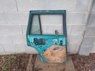 bontott SUZUKI SWIFT II Jobb hátsó Ajtó (Részeivel)