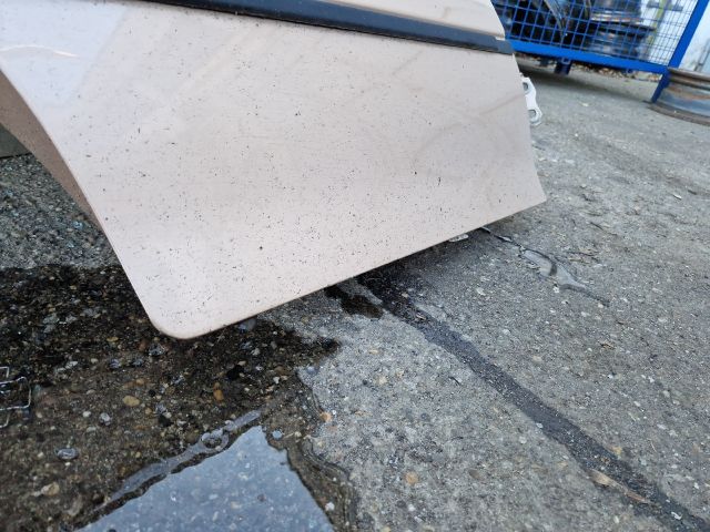 bontott SUZUKI SWIFT II Jobb hátsó Ajtó (Részeivel)