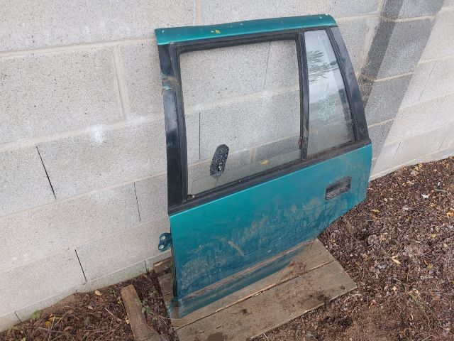 bontott SUZUKI SWIFT II Jobb hátsó Ajtó (Részeivel)