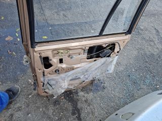 bontott SUZUKI SWIFT II Jobb hátsó Ajtó (Részeivel)