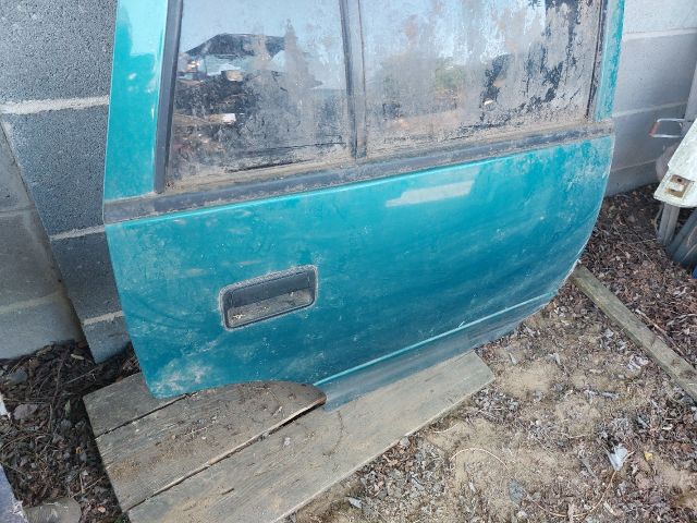 bontott SUZUKI SWIFT II Jobb hátsó Ajtó (Részeivel)