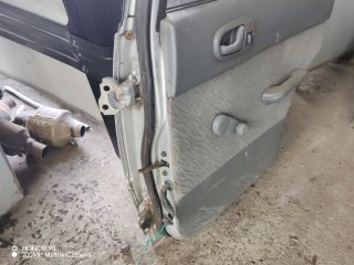 bontott SUZUKI SWIFT II Jobb hátsó Ajtó (Részeivel)