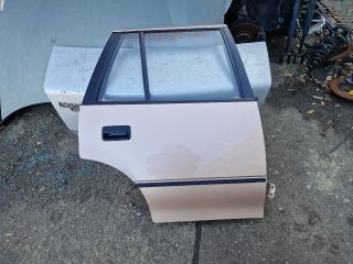 bontott SUZUKI SWIFT II Jobb hátsó Ajtó (Részeivel)