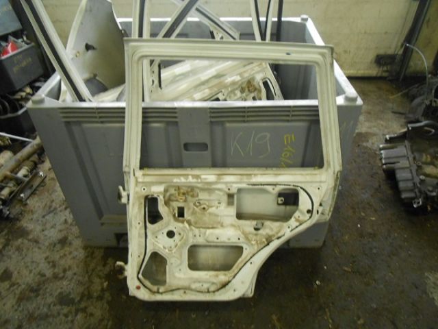 bontott SUZUKI SWIFT II Jobb hátsó Ajtó (Üres lemez)