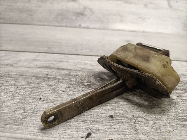 bontott SUZUKI SWIFT II Jobb hátsó Ajtóhatároló