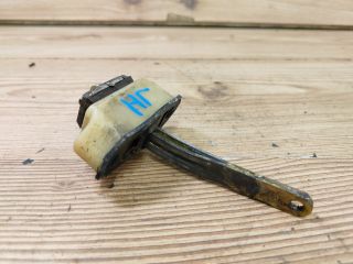 bontott SUZUKI SWIFT II Jobb hátsó Ajtóhatároló