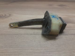 bontott SUZUKI SWIFT II Jobb hátsó Ajtóhatároló