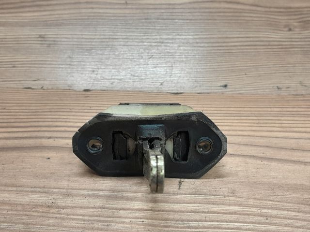 bontott SUZUKI SWIFT II Jobb hátsó Ajtóhatároló