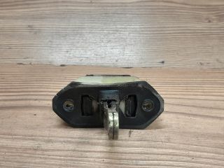 bontott SUZUKI SWIFT II Jobb hátsó Ajtóhatároló