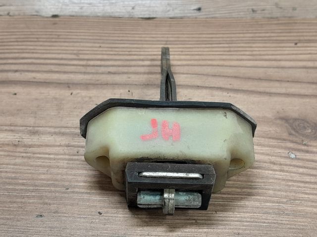 bontott SUZUKI SWIFT II Jobb hátsó Ajtóhatároló