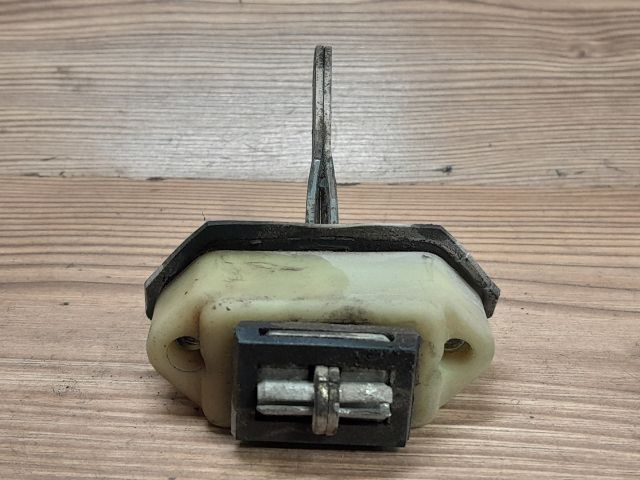 bontott SUZUKI SWIFT II Jobb hátsó Ajtóhatároló