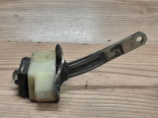 bontott SUZUKI SWIFT II Jobb hátsó Ajtóhatároló