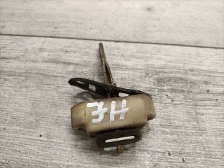 bontott SUZUKI SWIFT II Jobb hátsó Ajtóhatároló