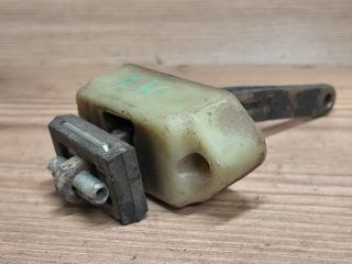 bontott SUZUKI SWIFT II Jobb hátsó Ajtóhatároló