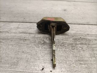 bontott SUZUKI SWIFT II Jobb hátsó Ajtóhatároló