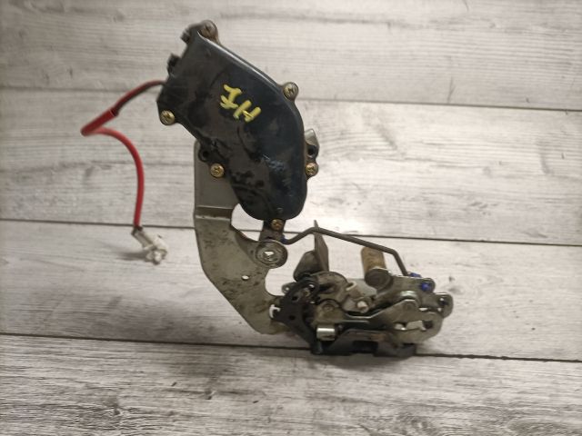 bontott SUZUKI SWIFT II Jobb hátsó Ajtózár