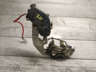 bontott SUZUKI SWIFT II Jobb hátsó Ajtózár