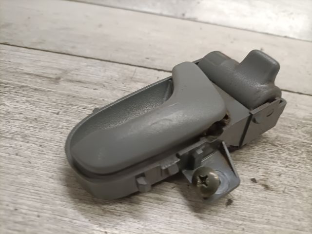 bontott SUZUKI SWIFT II Jobb hátsó Belső Kilincs