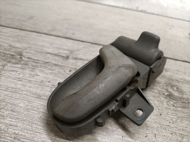 bontott SUZUKI SWIFT II Jobb hátsó Belső Kilincs