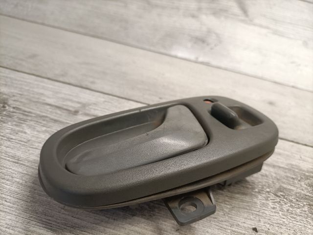 bontott SUZUKI SWIFT II Jobb hátsó Belső Kilincs