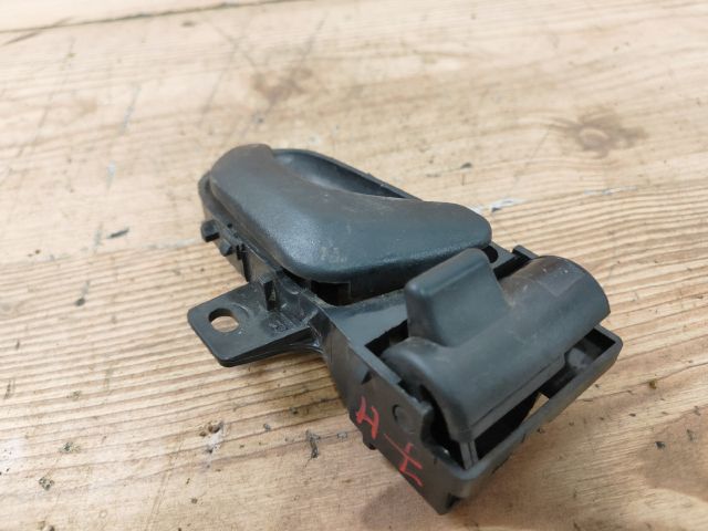 bontott SUZUKI SWIFT II Jobb hátsó Belső Kilincs