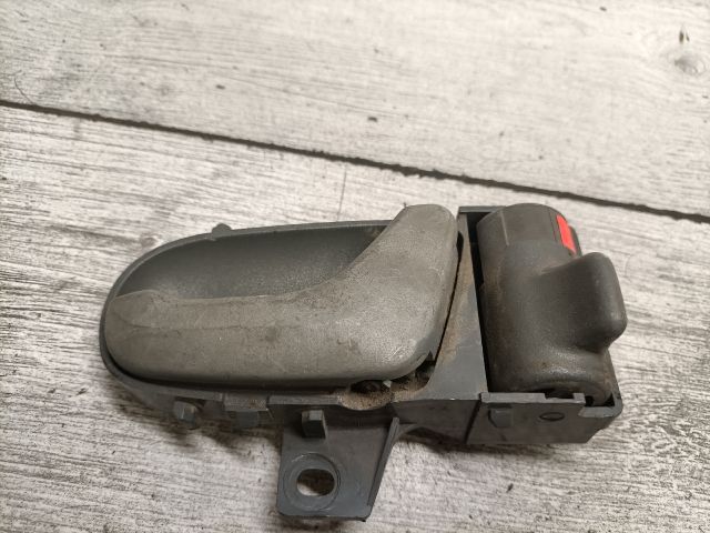 bontott SUZUKI SWIFT II Jobb hátsó Belső Kilincs