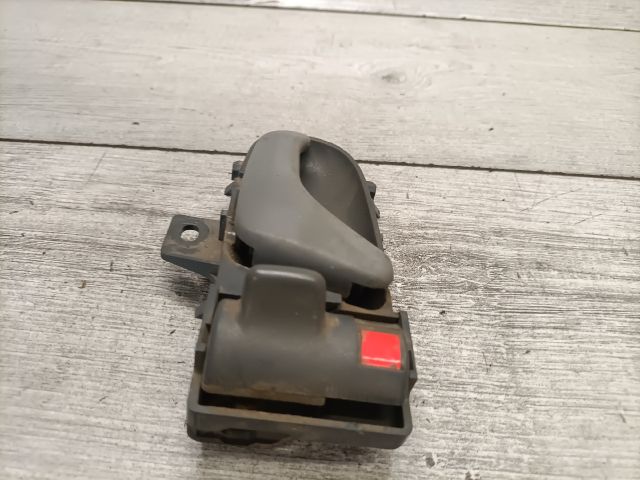 bontott SUZUKI SWIFT II Jobb hátsó Belső Kilincs