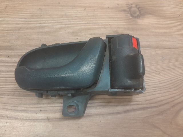 bontott SUZUKI SWIFT II Jobb hátsó Belső Kilincs