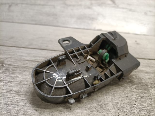 bontott SUZUKI SWIFT II Jobb hátsó Belső Kilincs