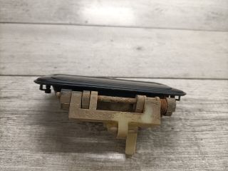 bontott SUZUKI SWIFT II Jobb hátsó Külső Kilincs