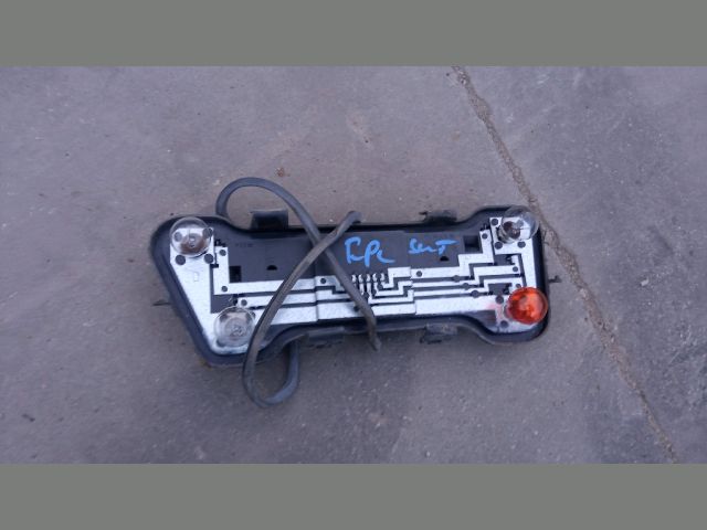 bontott SUZUKI SWIFT II Jobb Hátsó Lámpa Foglalat