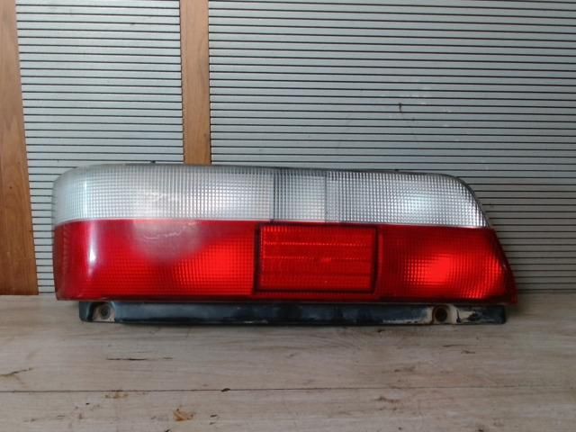 bontott SUZUKI SWIFT II Jobb Hátsó Lámpa