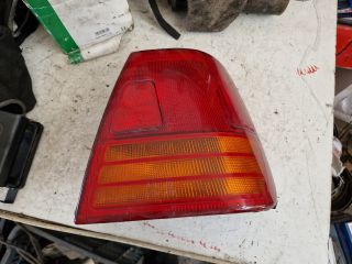 bontott SUZUKI SWIFT II Jobb Hátsó Lámpa