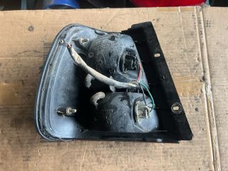 bontott SUZUKI SWIFT II Jobb Hátsó Lámpa