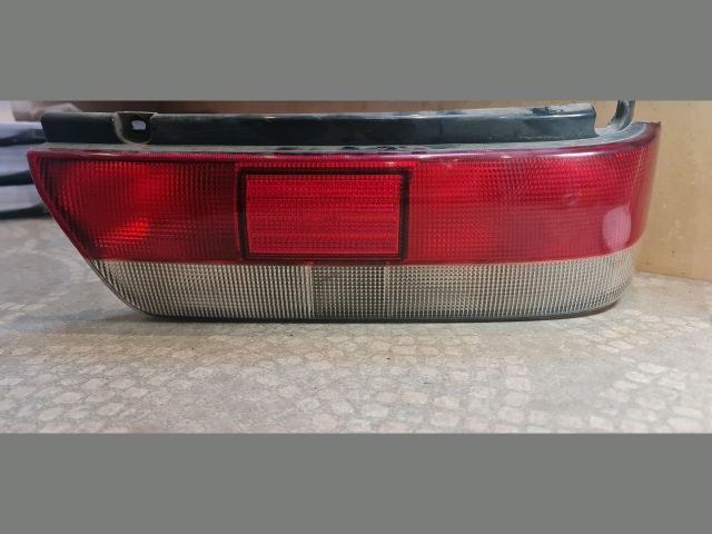 bontott SUZUKI SWIFT II Jobb Hátsó Lámpa