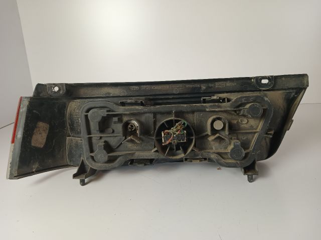 bontott SUZUKI SWIFT II Jobb Hátsó Lámpa