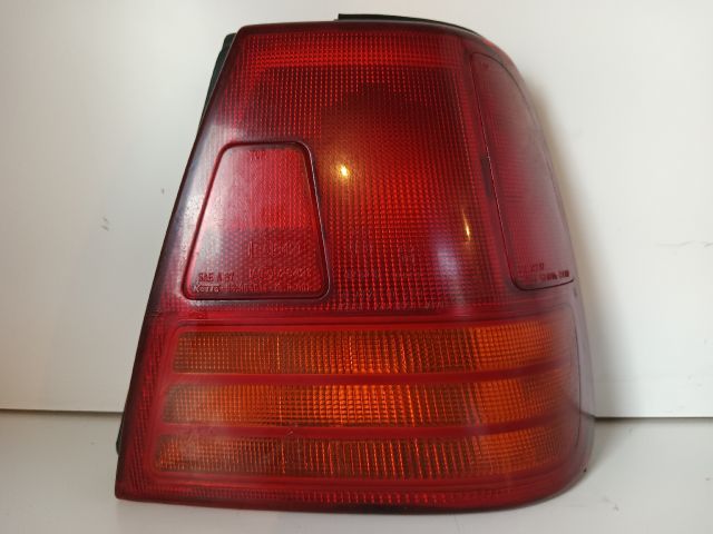 bontott SUZUKI SWIFT II Jobb Hátsó Lámpa