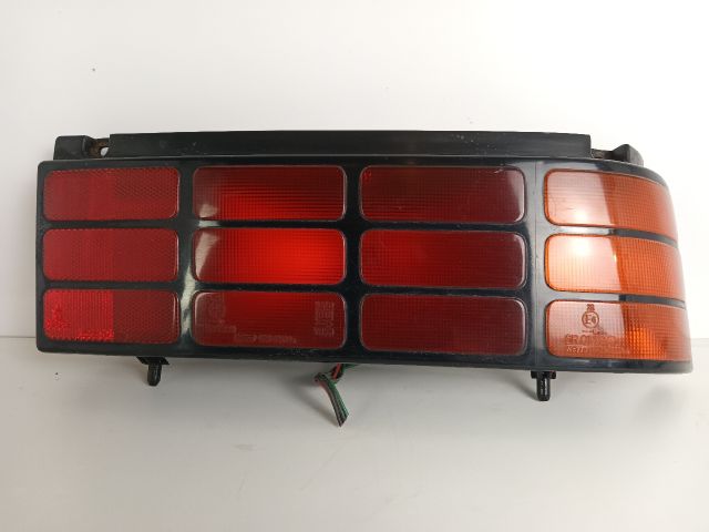 bontott SUZUKI SWIFT II Jobb Hátsó Lámpa