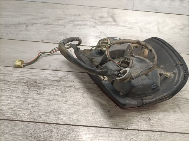 bontott SUZUKI SWIFT II Jobb Hátsó Lámpa