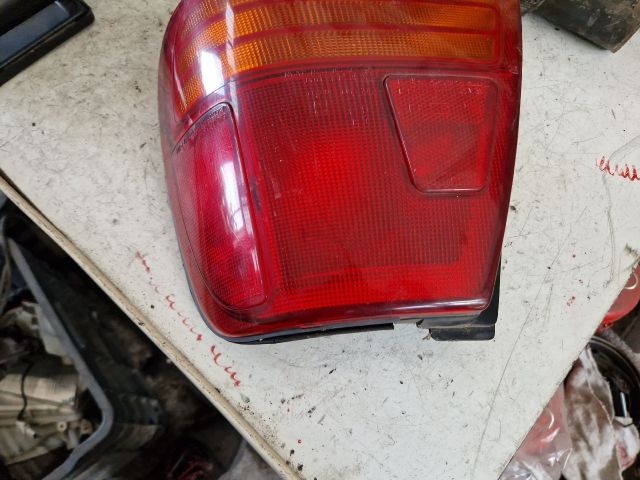 bontott SUZUKI SWIFT II Jobb Hátsó Lámpa