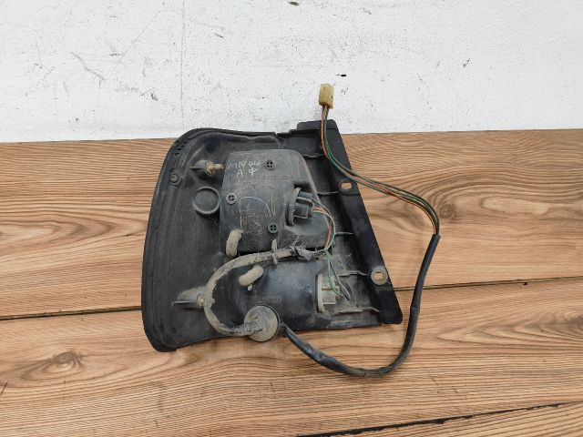 bontott SUZUKI SWIFT II Jobb Hátsó Lámpa