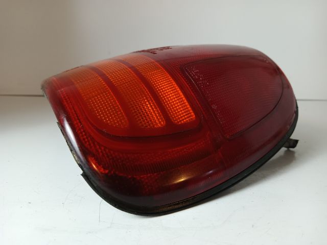 bontott SUZUKI SWIFT II Jobb Hátsó Lámpa