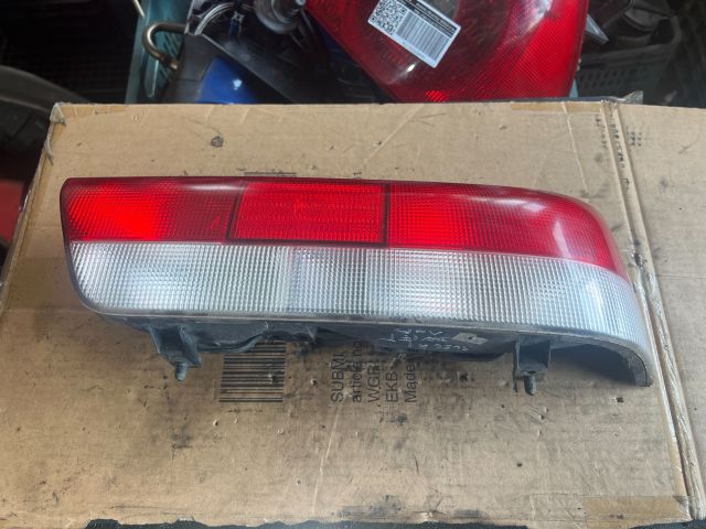 bontott SUZUKI SWIFT II Jobb Hátsó Lámpa