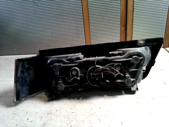 bontott SUZUKI SWIFT II Jobb Hátsó Lámpa