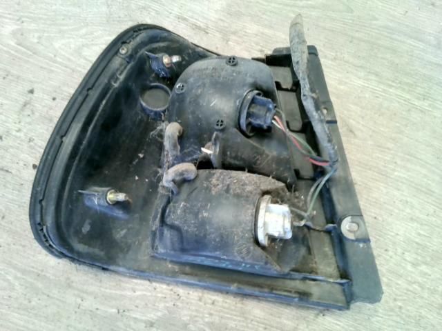 bontott SUZUKI SWIFT II Jobb Hátsó Lámpa