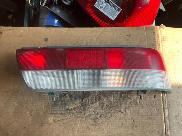 bontott SUZUKI SWIFT II Jobb Hátsó Lámpa