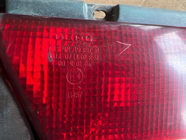 bontott SUZUKI SWIFT II Jobb Hátsó Lámpa