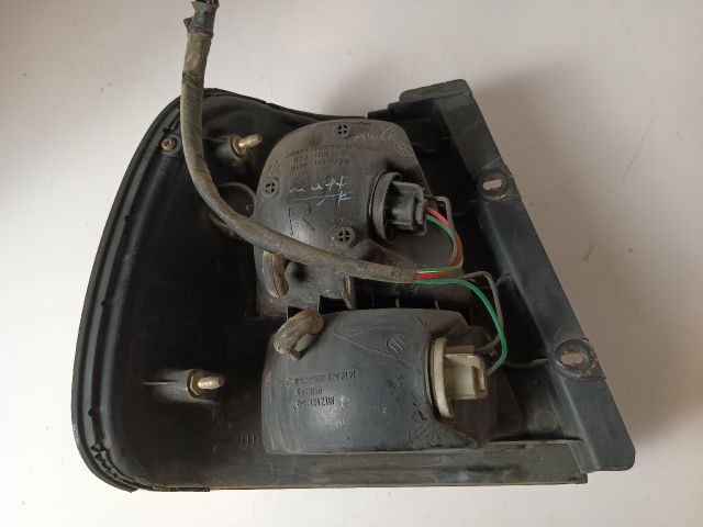 bontott SUZUKI SWIFT II Jobb Hátsó Lámpa